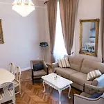 Appartement Alma *