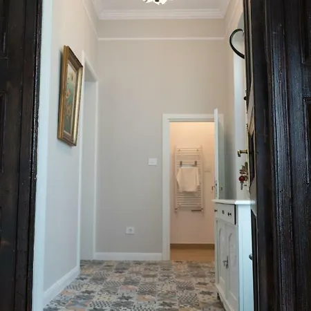 Alma Apartment